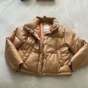 Abercrombie & Fitch Vegan Mini Puffer